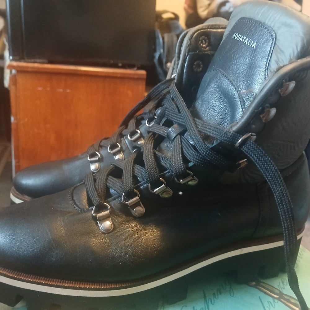 Aquatalia universal  Black Leather  Boots